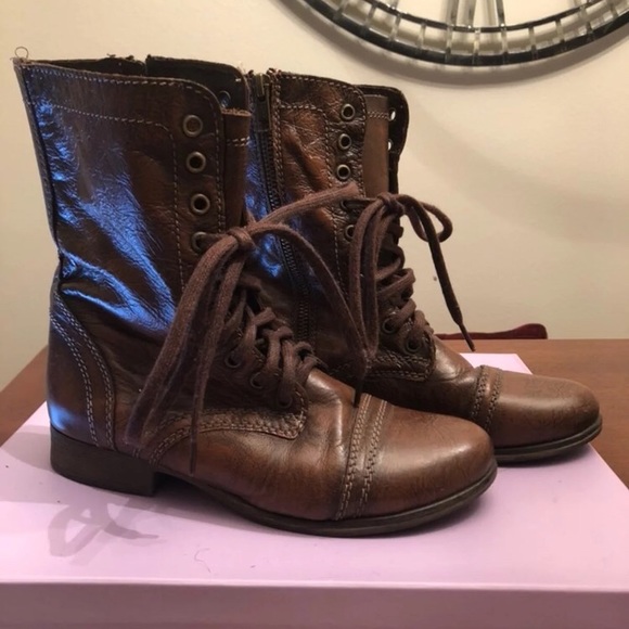 Steve Madden Shoes - STEVE MADDEN TROOPA BOOTS